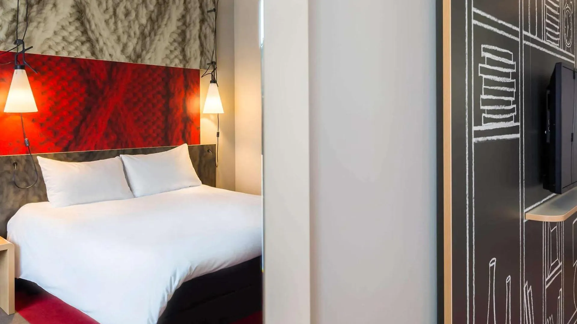 Ibis Wroclaw Centrum 3*,